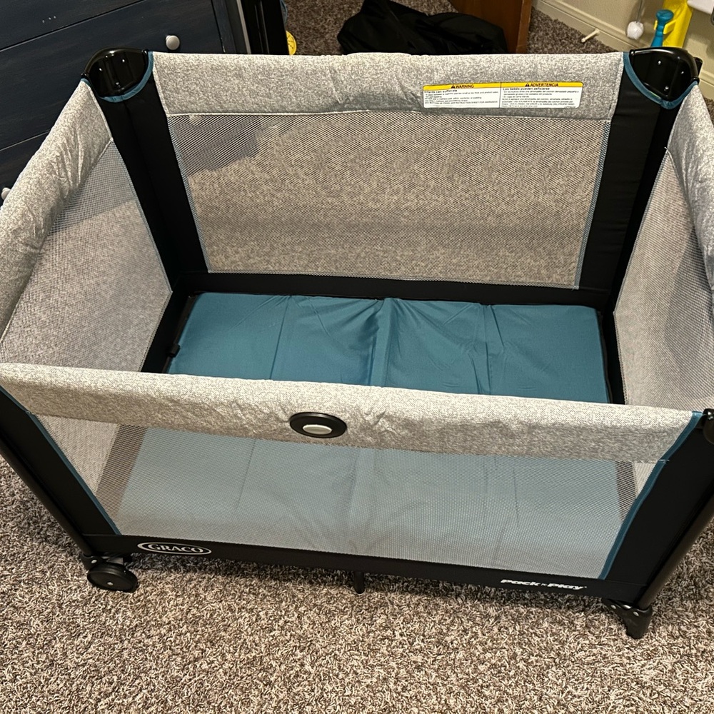 Black and Gray Playard - Picture 1 of 2